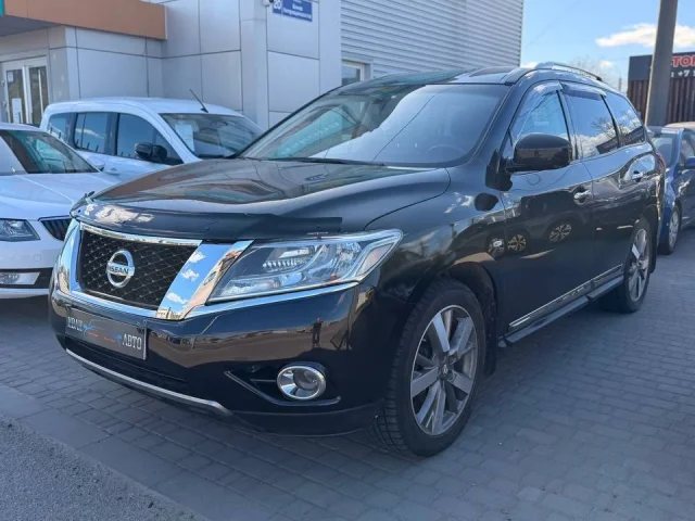 Фото: Nissan Pathfinder км