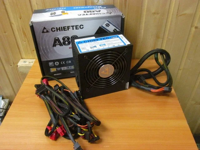 Фото: продаже рабочий бу Блок питания CHIEFTEC CTG- 750 вт не вскрывался на пломбе город луганск цена 3500р