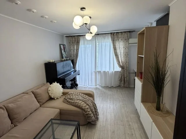 Фото: В продаже 2х комнатная квартира с хорошим ремонтом в городе Северодонецке по проспекту Гвардейский