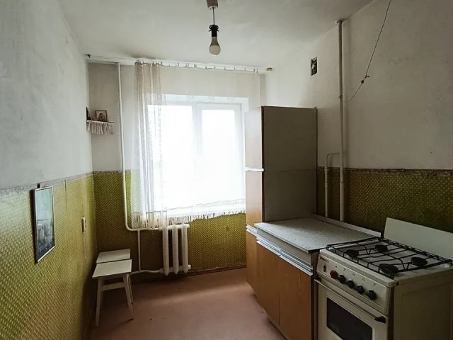 Фото: Продаётся 2-кв 44 м² в Мариуполе, Орджоникидзевский район – рядом школа, аптека, остановка, до моря 10 минут на машине