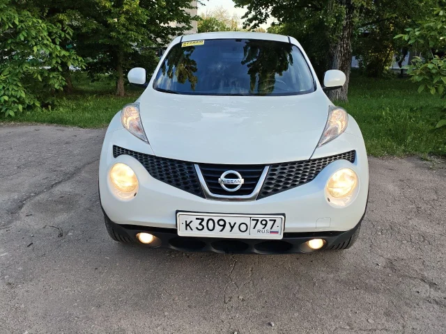 Фото: Продаётся Nissan Juke 2014, 1.6 л, вариатор. Автомобиль в одной семье с салона, родном окрасе в белом перламутровом цвет