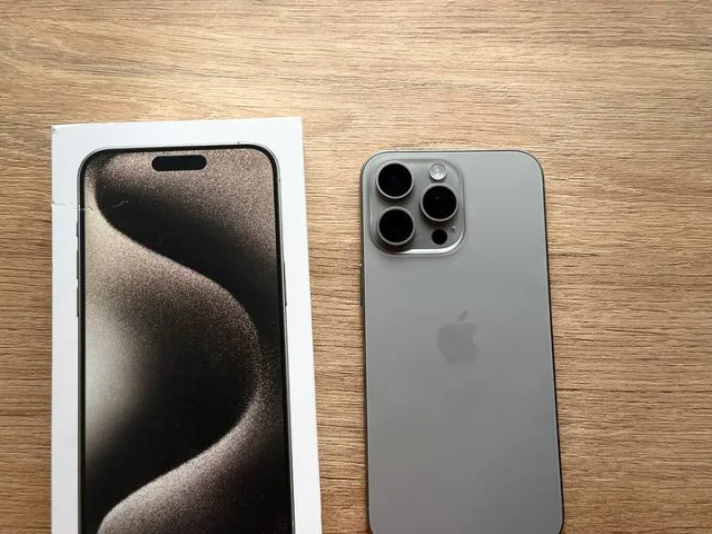 Фото: 🔹iPhone 15 Pro max — Natural Titanium