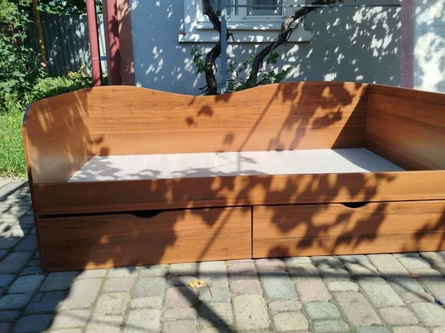 Фото: Продам кровать 170х80 см
