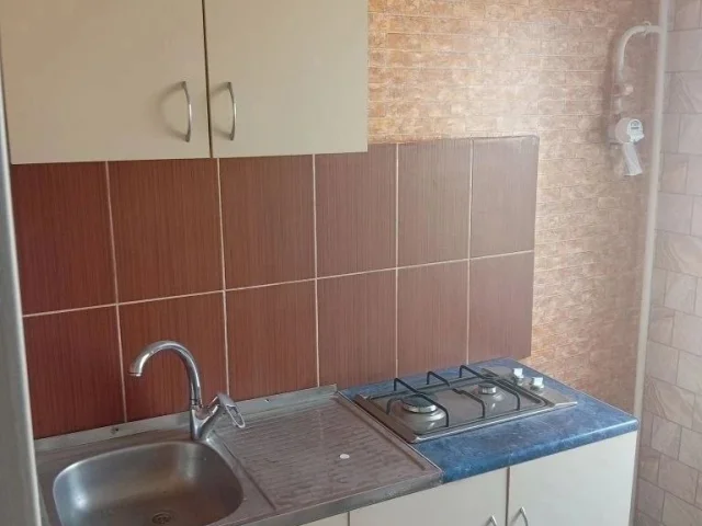 Фото: Срочно продам 1 к квартиру с ремонтом в Ильичевском районе, улица Заворуева, 7/9, 22/12/5, лифт работает. Цена 1.850000