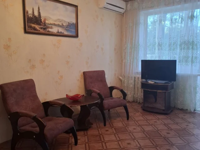 Фото: Сдам 2-х комнатную квартиру г. Макеевка на Гвардейке, ул. Уборевича д.13