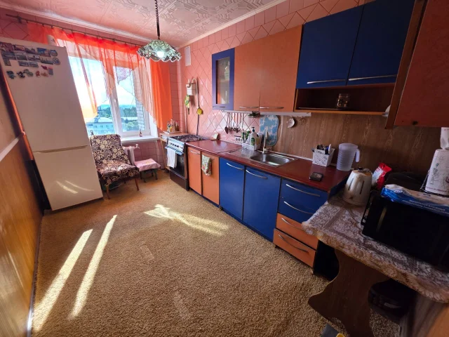 Фото: 3 комнатная 71м2, 9й/9ти ул. Челюскинцев (рн Сердца Льва, Министерства здравоохранения), Ленинский рн Луганск