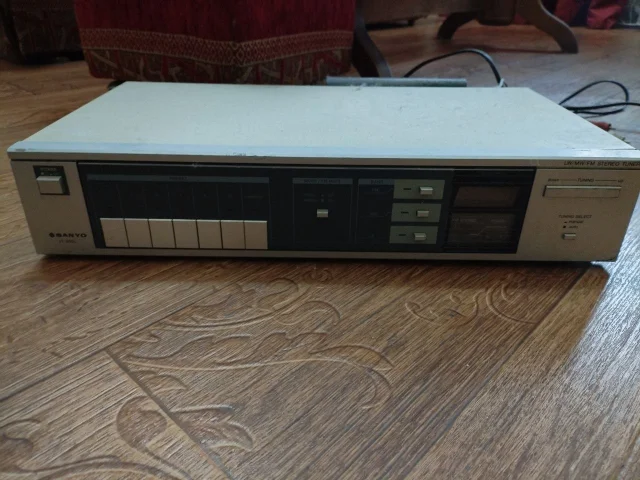 Фото: Sanyo JT-350 Stereo Tuner, Made in Japan-1983 ГОД -ЯПОНИЯ