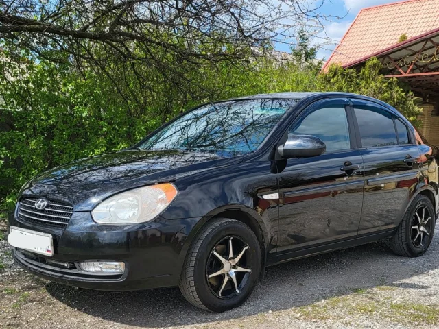 Фото: Hyundai Accent Verna (Хендай Акцент Верна) 2008г.в. Мотор 1.4 16v газ-бензин. Автомобиль местный, куплен в Донецке. Сбор