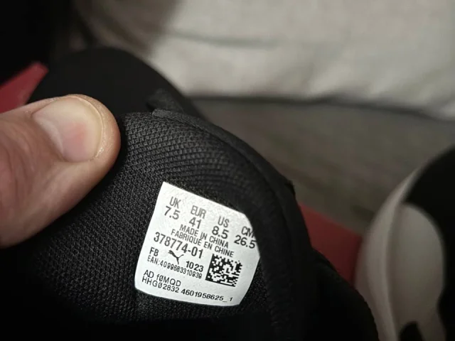 Фото: Невероятно легкие, удобные кроссовки Puma Flyer Lite. Оригинал. Состояние отличное. Размер 41,5. Куплены в Спортмастере