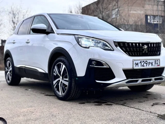 Фото: Peugeot 3008. 2018 год. 1.5 литра турбо дизель, 130 л.с. Коробка автомат aisin. Расход по городу около 7 литров. Отлично