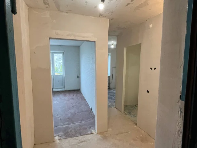Фото: Продаëтся 1-комнатная квартира г. Брянка ул. Московская д. 4, 9/9. Площадь 35.5 м²