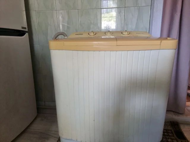 Фото: Продам стиральную машинку полуавтомат, всё работает, цена 2000 руб