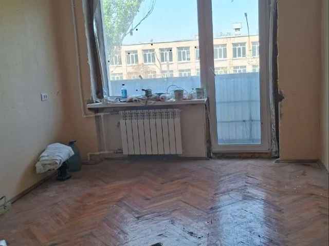 Фото: В продажу предлагается 1 комнатная квартира 3/5 в Приморском районе ориентир Морской лицей