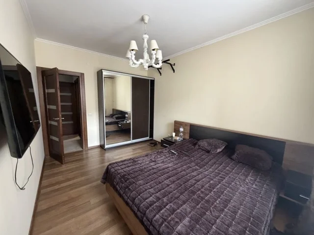 Фото: Сдам 2-х комнатную квартиру (45 кв.м) в центре Донецка, Ворошиловский район, ориентир парк кованных фигур, проспект Мира