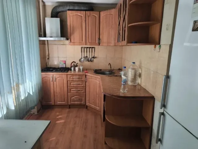 Фото: Продам 2-х комн. квартиру бульвар Школьный, Крытый рынок.