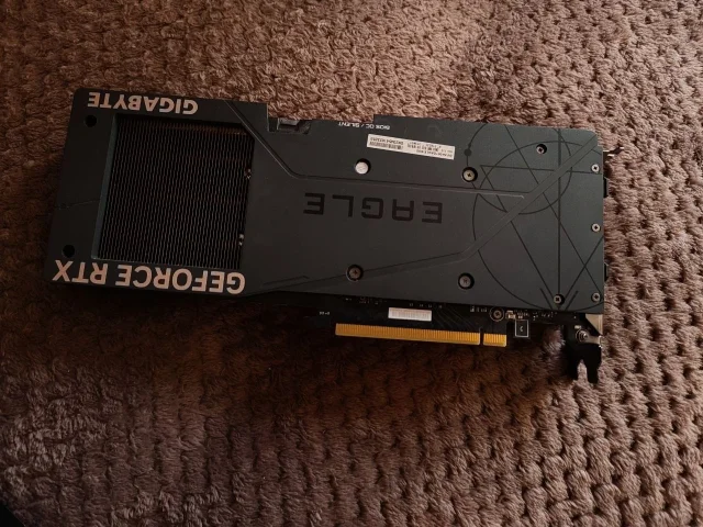 Фото: Продаётся RTX 4060 ti на 8 гб. В пользовании была год, состояние хорошее, не вскрывалась, на пломбе