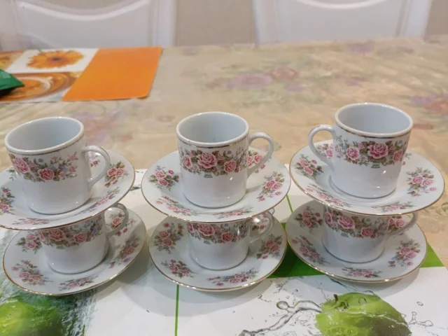 Фото: Продам кофейный сервиз. Цена 400р.,кофейный наборГармония(Испания),200р.,Статуетки ,цена 100р.Макеевка