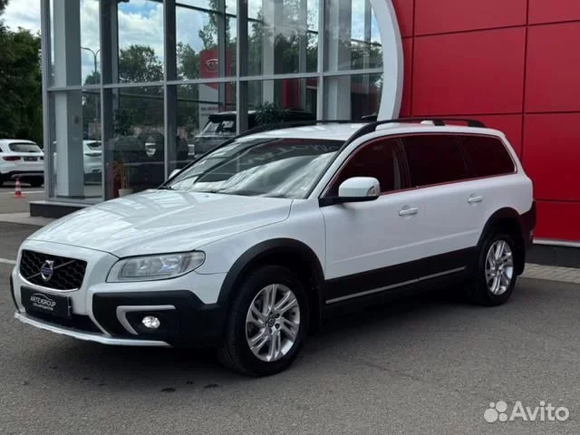 Фото: Volvo XC70 премиум класса Рестайлинг 2014 года, дизель 2,4 (215 лс) автомат. Пробег 198000 тыс. км. Автоматическая АКП,
