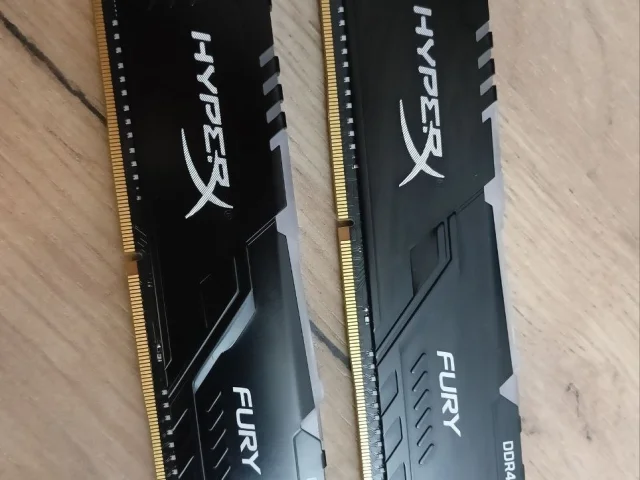 Фото: Продам оперативную память ddr4: