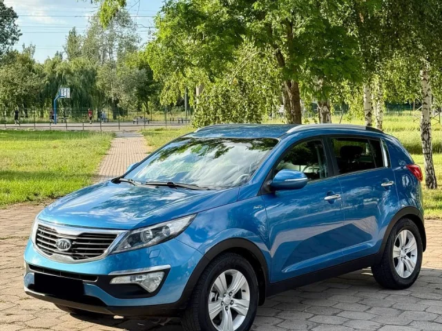Фото: Продам Kia Sportage AWD 2012 года, двигатель 2.0, классический автомат, полный привод. Пробег 181.000