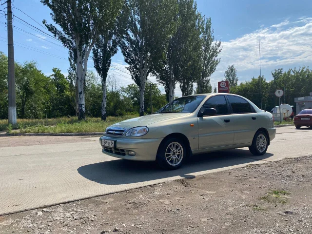 Фото: Добрый день ! Продам Daewoo Lanos 2010 года , мотор 1.5 (работает идеально)пробег 70 тыс км комплектация SX (максимальна
