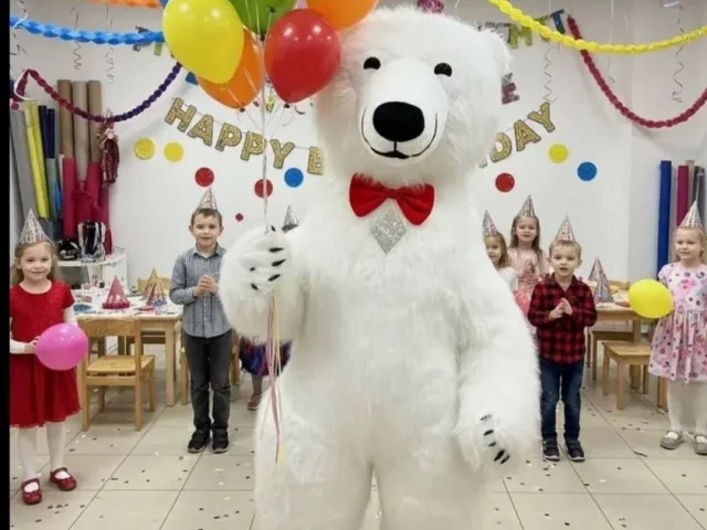 Фото: Продам большую ростовую куклу медведь 2,6 метра ! Покупали для личного пользования ( 1 раз)В идеальном состоянии , все с