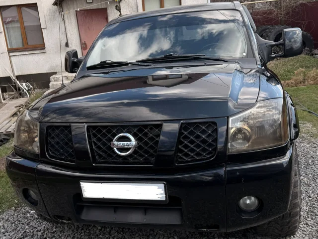 Фото: Nissan Titan, 2005 г