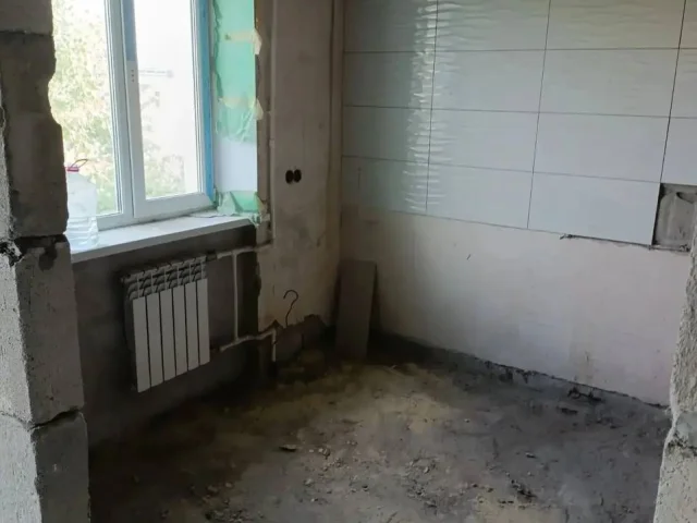 Фото: В продаже 1к. квартира гостиного типа по ул. Кронштадтская д.17. Квартира под ваш ремонт. 5/5. общ.пл.22,3кв.м. Есть бал