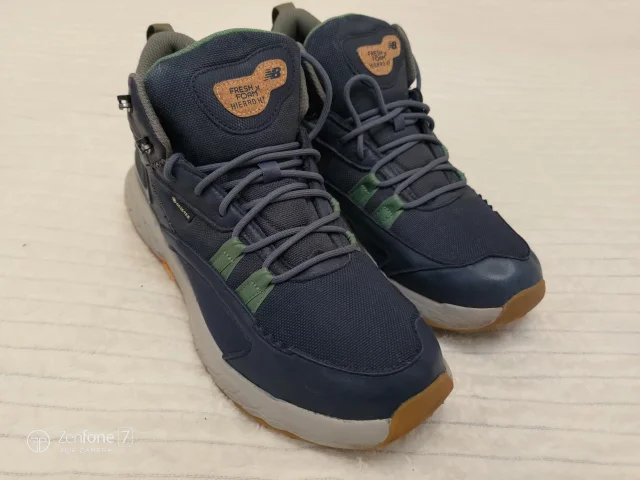 Фото: Продам демисезонные кроссовки New Balance