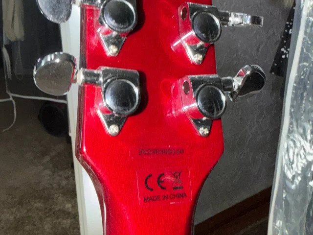 Фото: Электрогитара Prodipe GS300 в отличном состоянии🎸