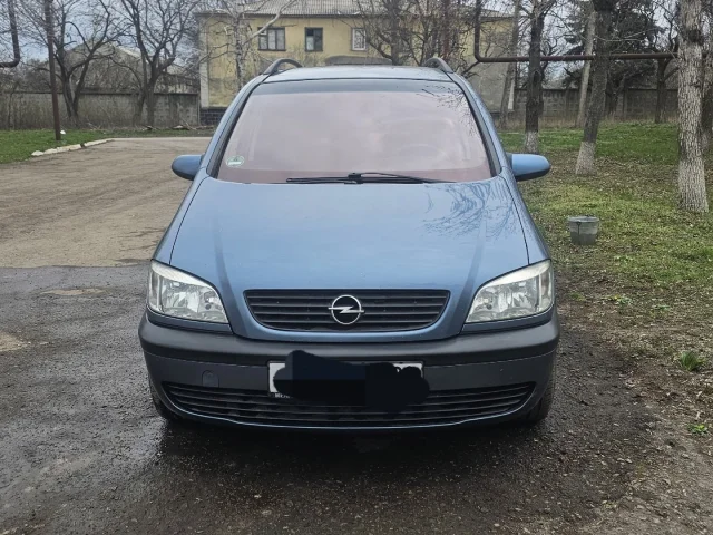 Фото: Продам Opel Zafira A 7 мест,двигатель 1.6 бензин, в отличном состоянии, работает идеально, масло не берет,передние стекл