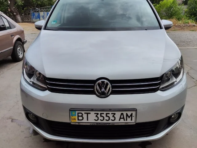 Фото: Volkswagen touran 2014 год 1.6 дизель механика обслужен цена 1.340.000 тел WhatsApp telegram