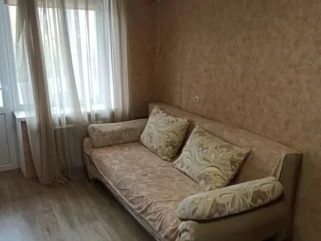 Фото: Сдается однокомнатная квартира в Куйбышевском районе (ориентир ДК "Куйбышева"). Квартира после ремонта, очень тёплая и у