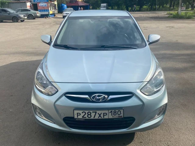 Фото: Продам Hyundai Solaris 2013 год