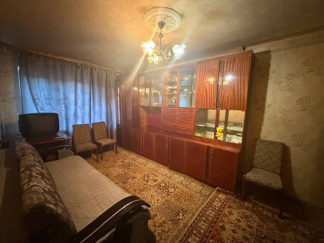 Фото: Продажа трехкомнатной квартиры в Киевском районе, Гладковка, Улица Ионина, д.24
