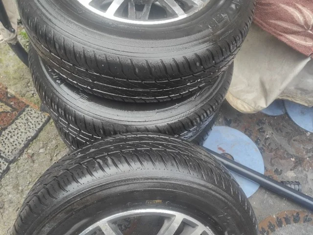Фото: Продам комплект дисков с зимней резиной с део-ланос 175/70 r13 Донецк, Пролетарский район