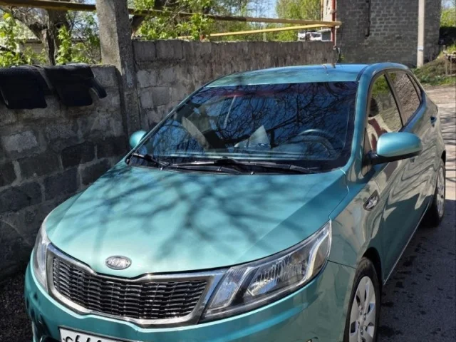 Фото: Продам Kia Rio хетчбэк 2013 года
