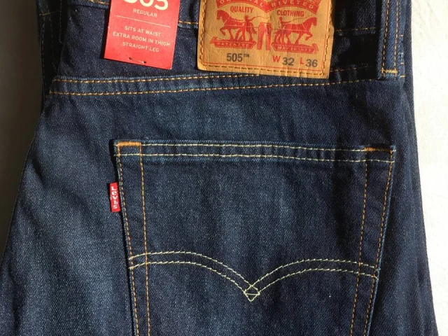 Фото: Джинсы Levis 505 оригинал, размер w32l36, от-88, длина-114см, 6000₽, Восточный