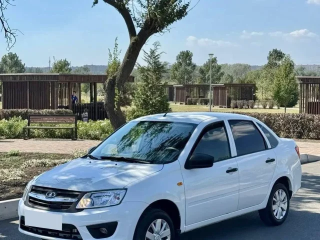 Фото: Продам Lada Granta 2015 года выпуска, двигатель 1.6
