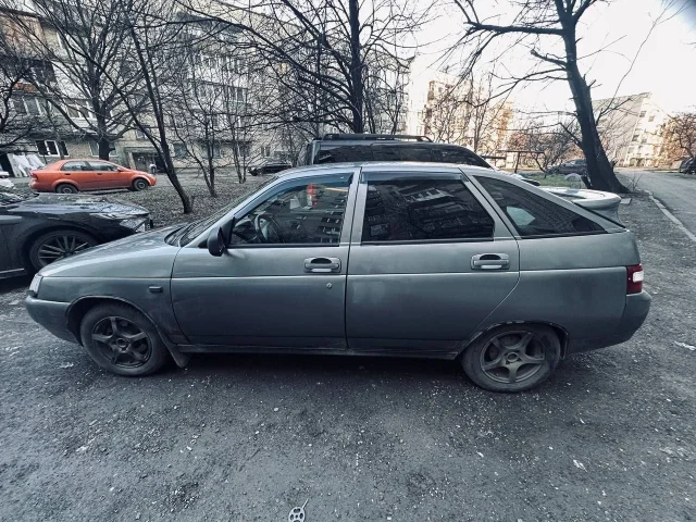 Фото: Продам ваз 2112,год 2005,шеснарь есть газ евро2,зарегистрирован, я собственник,цена 250т.р.,кому интересно пишите в личк