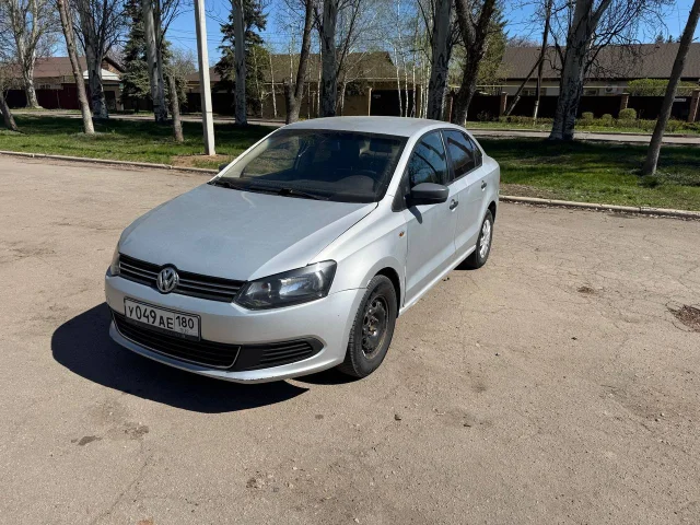 Фото: Продам Volkswagen Polo 2012год. Объём двигателя 1.6 (отличный и надежный мотор ) . Коробка механика на отлично . Ходовка