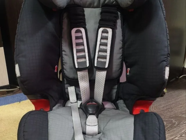 Фото: Автокресло Britax Romer