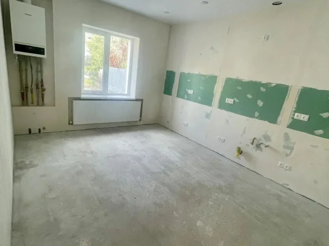 Фото: 🏡 Продаётся дом с новым ремонтом по ул. Красного Профинтерна (р-н ул. Чапаева, до ул.Советской 50 м) (Артёмовский район)