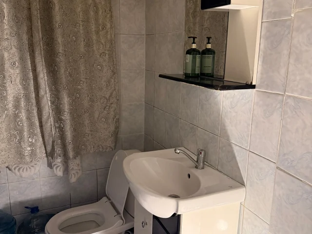 Фото: Продам дом, ЦГР, Короленко, газ, вода, канализация центральная, санузел в доме, газовая колонка и котел, жилой, участок 