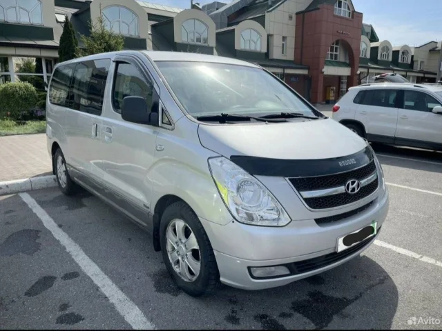 Фото: Hyundai Grand Starex 2.5 AT, 2008,