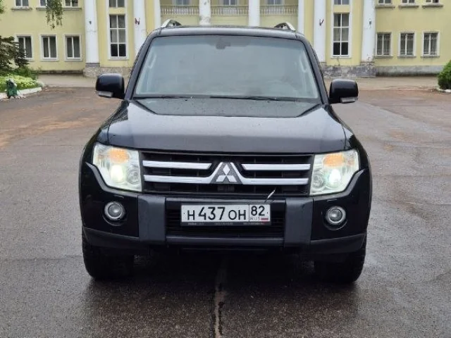 Фото: Mitsubishi Pajero