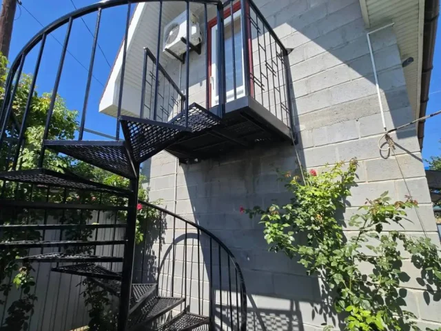 Фото: 🏡Продаётся уютный кирпичный дом с большим участком и гаражом