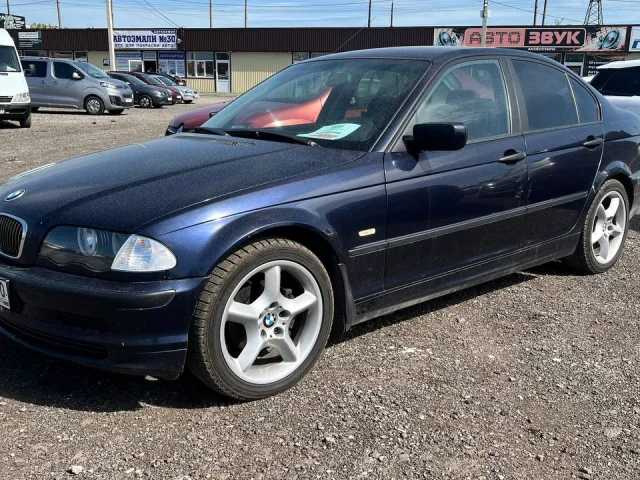 Фото: BMW 318