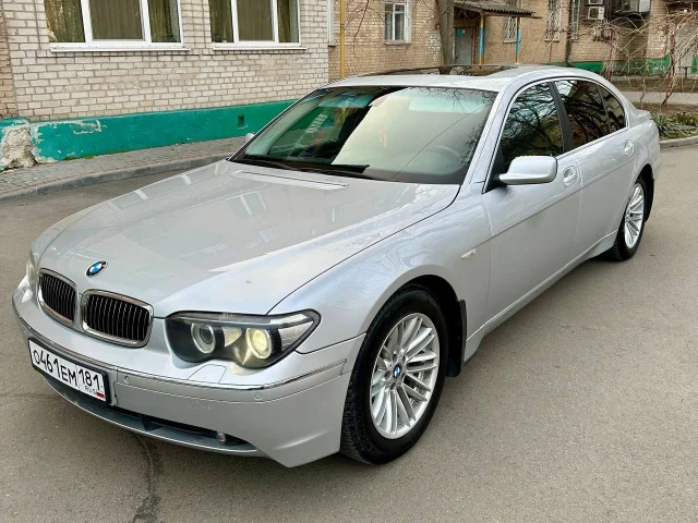 Фото: BMW 745 li