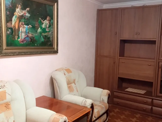 Фото: СДАЁТСЯ 2-Х КОМНАТНАЯ КВАРТИРА  21 ЖМР, Центральный район, б.Шевченко!